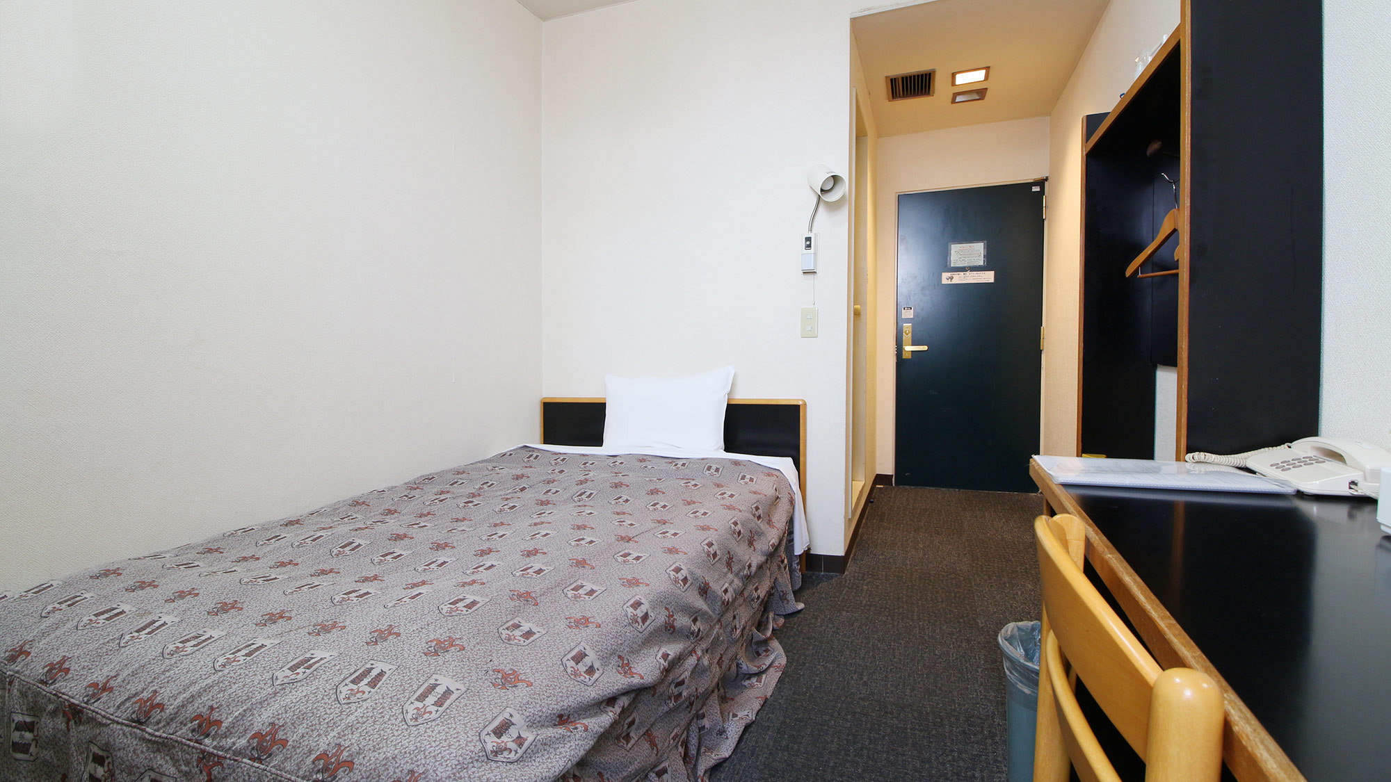 シングルルームB［120cmベッド1台］