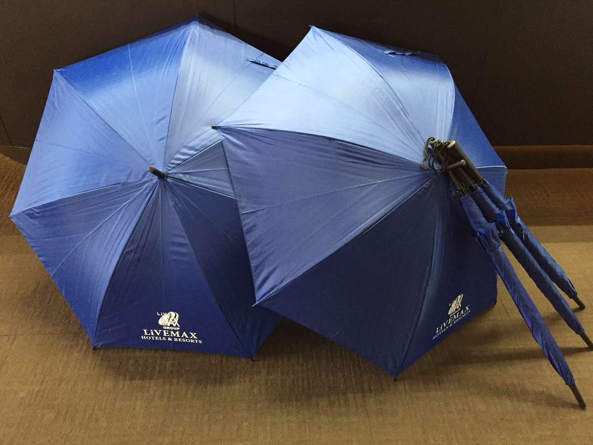 レンタル傘（雨の日は無料で貸し出し致します）
