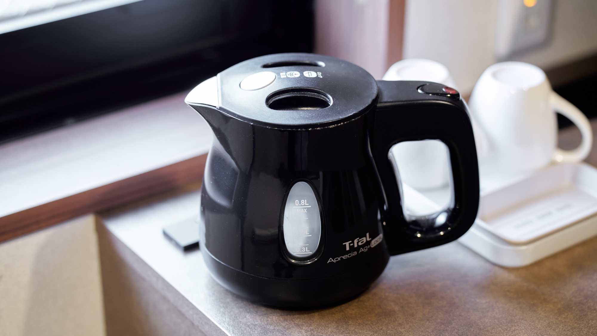 ・【電気ケトル】各客室に電気ケトルを設置しております