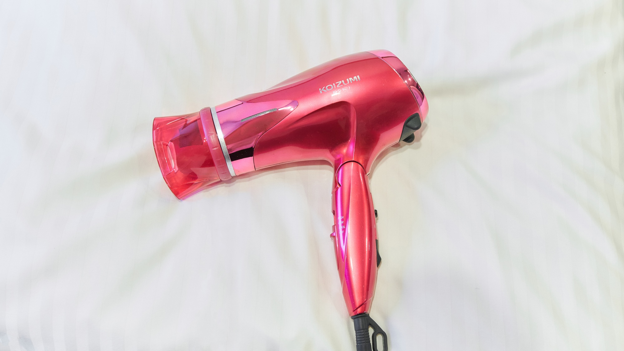 ・【ドライヤー】ドライヤーもお部屋にご用意しております