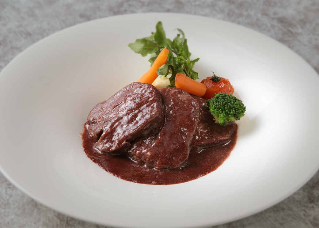 【夕食グレードアップ】（7月8月 仔牛or国産鰻）「瑞花（ずいか）」Free flow　夕・朝食付き