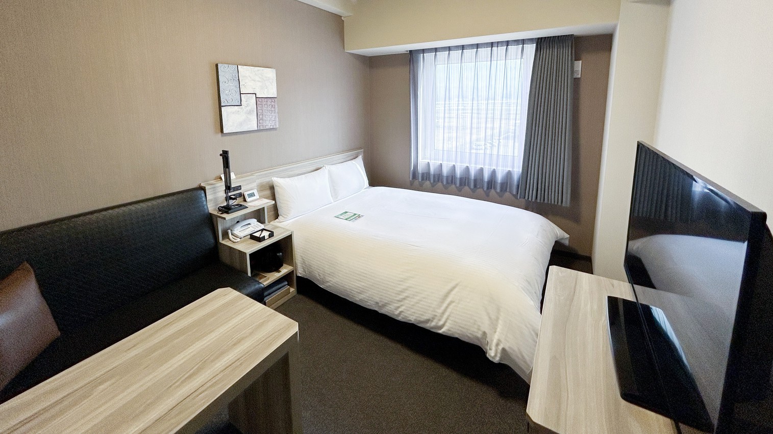 スタンダードセミダブルルーム