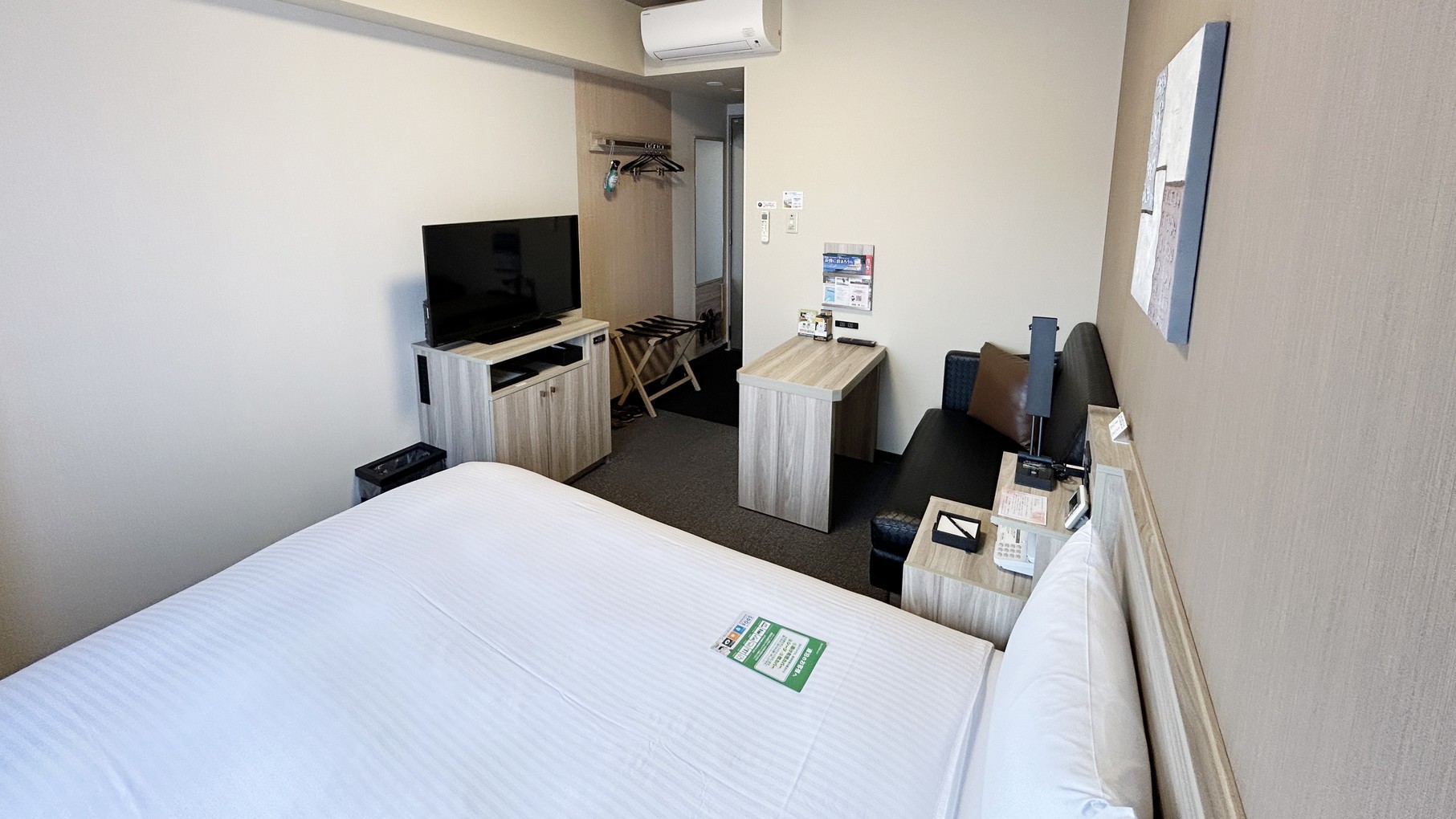 スタンダードセミダブルルーム