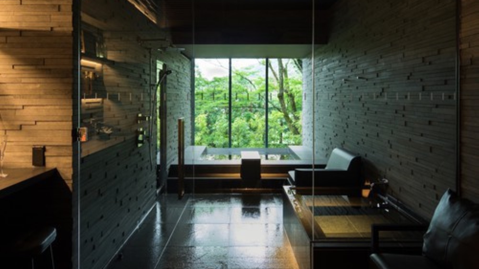 【2025-26 年末年始】バーテンダーが厳選した銘酒を楽しむ「フリーフロー」プラン