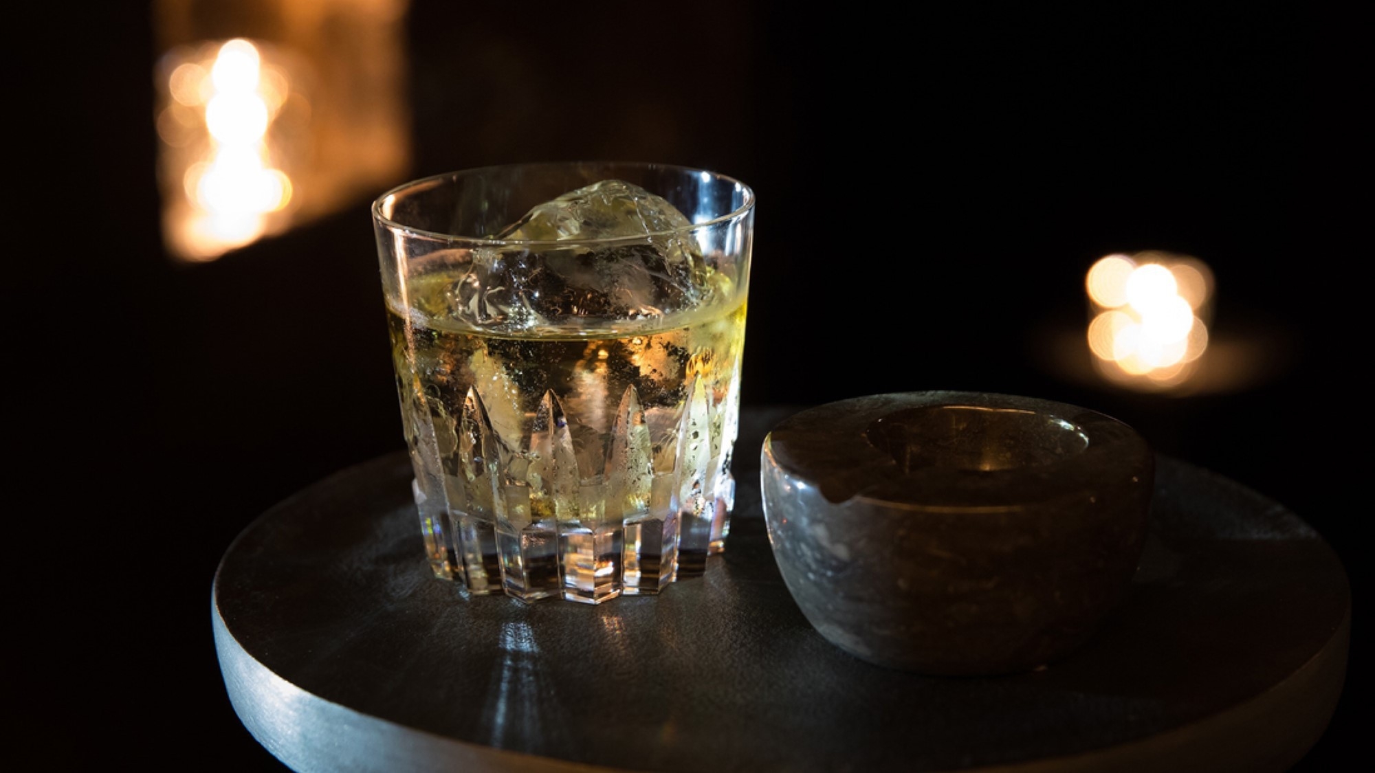 【2025-26 年末年始】バーテンダーが厳選した銘酒を楽しむ「フリーフロー」プラン