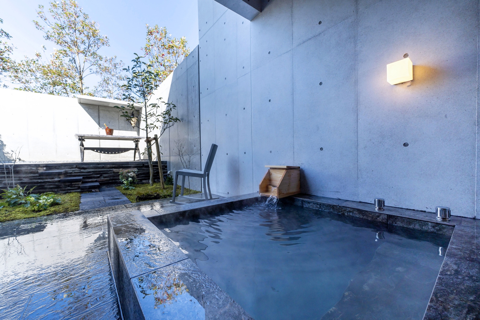 【素泊まり】お日にち限定特別価格｜源泉かけ流しの露天温泉でゆったりと贅沢なリフレッシュの時間