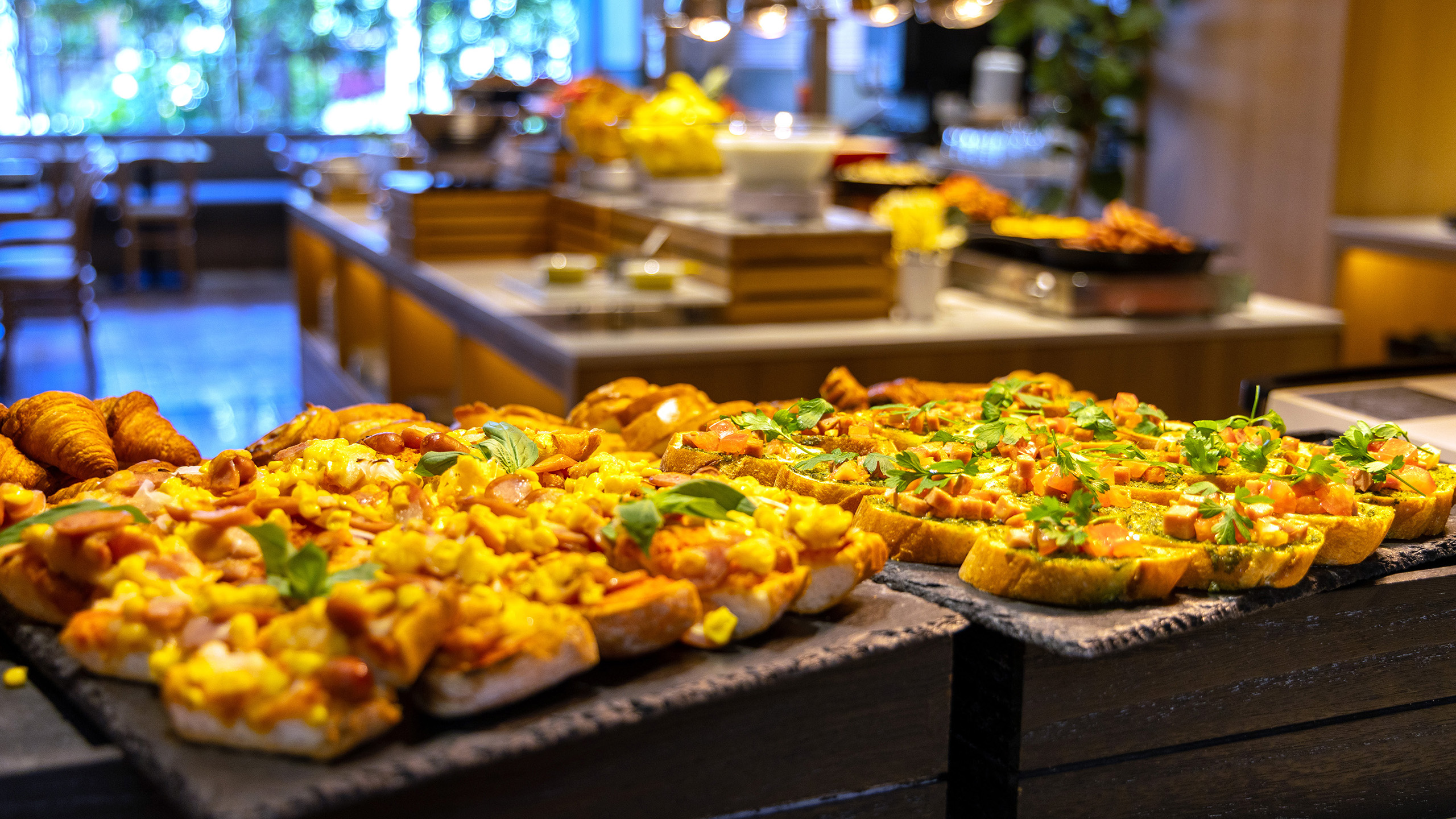 焼きたての魔法が続く「アリスタ」の進化系・総菜パン
