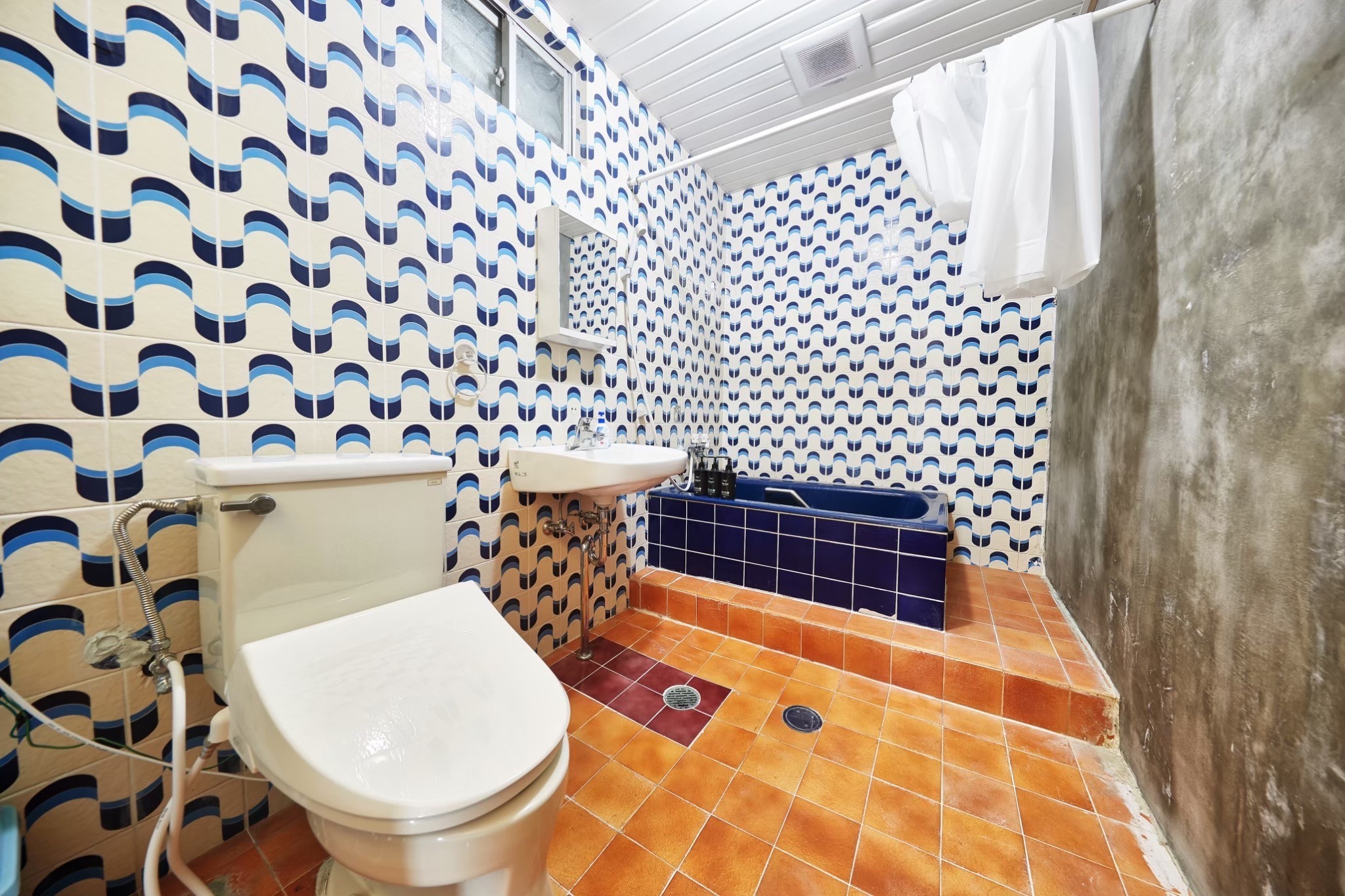 【女性専用】ルームシェア◆バストイレ