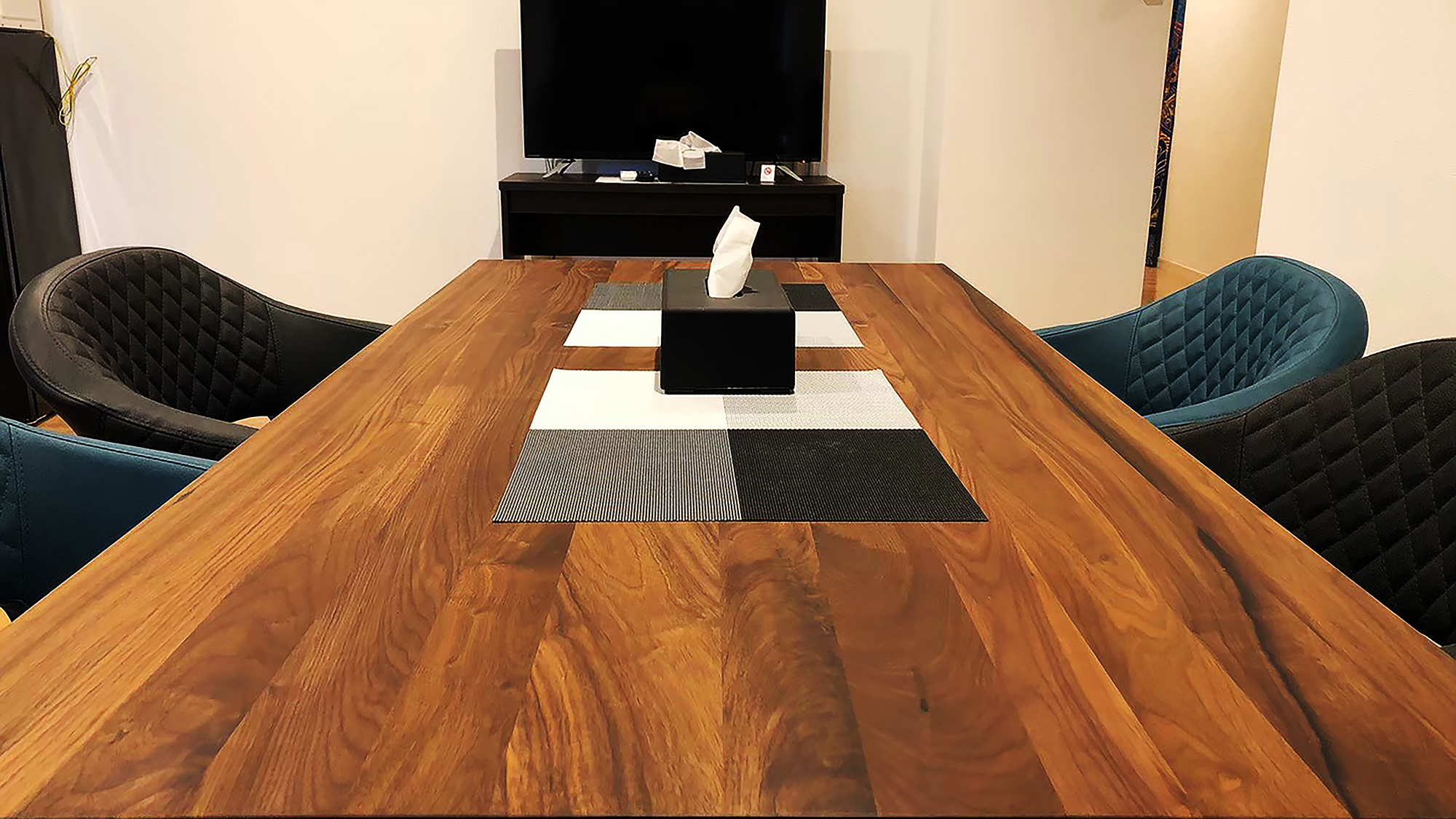 デラックスファミリールーム　リビング