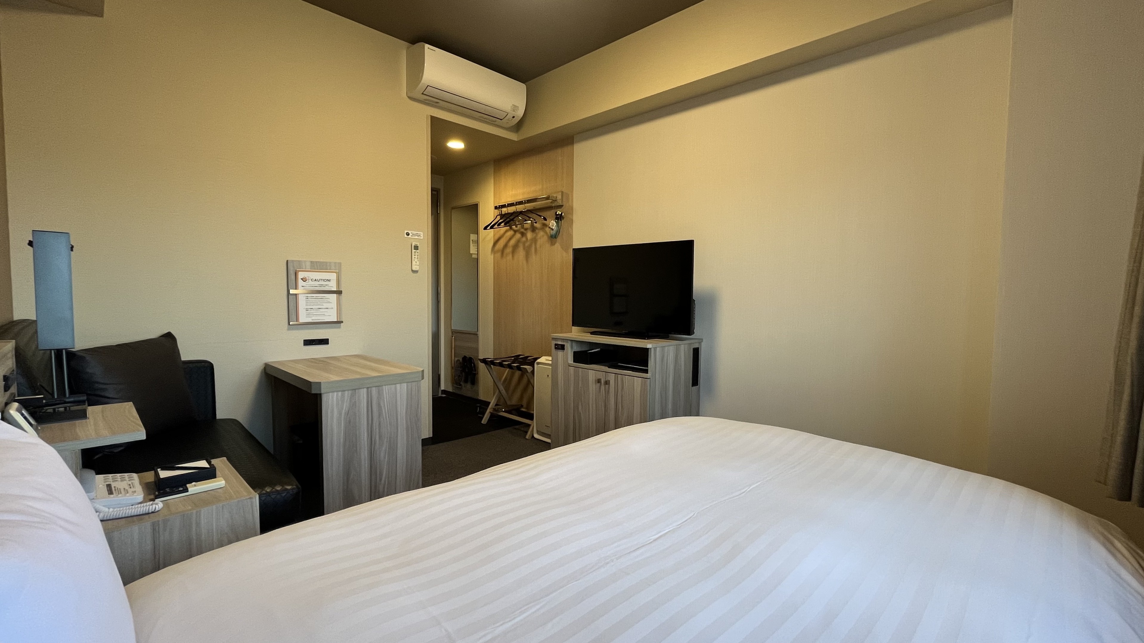 スタンダードセミダブルルーム2