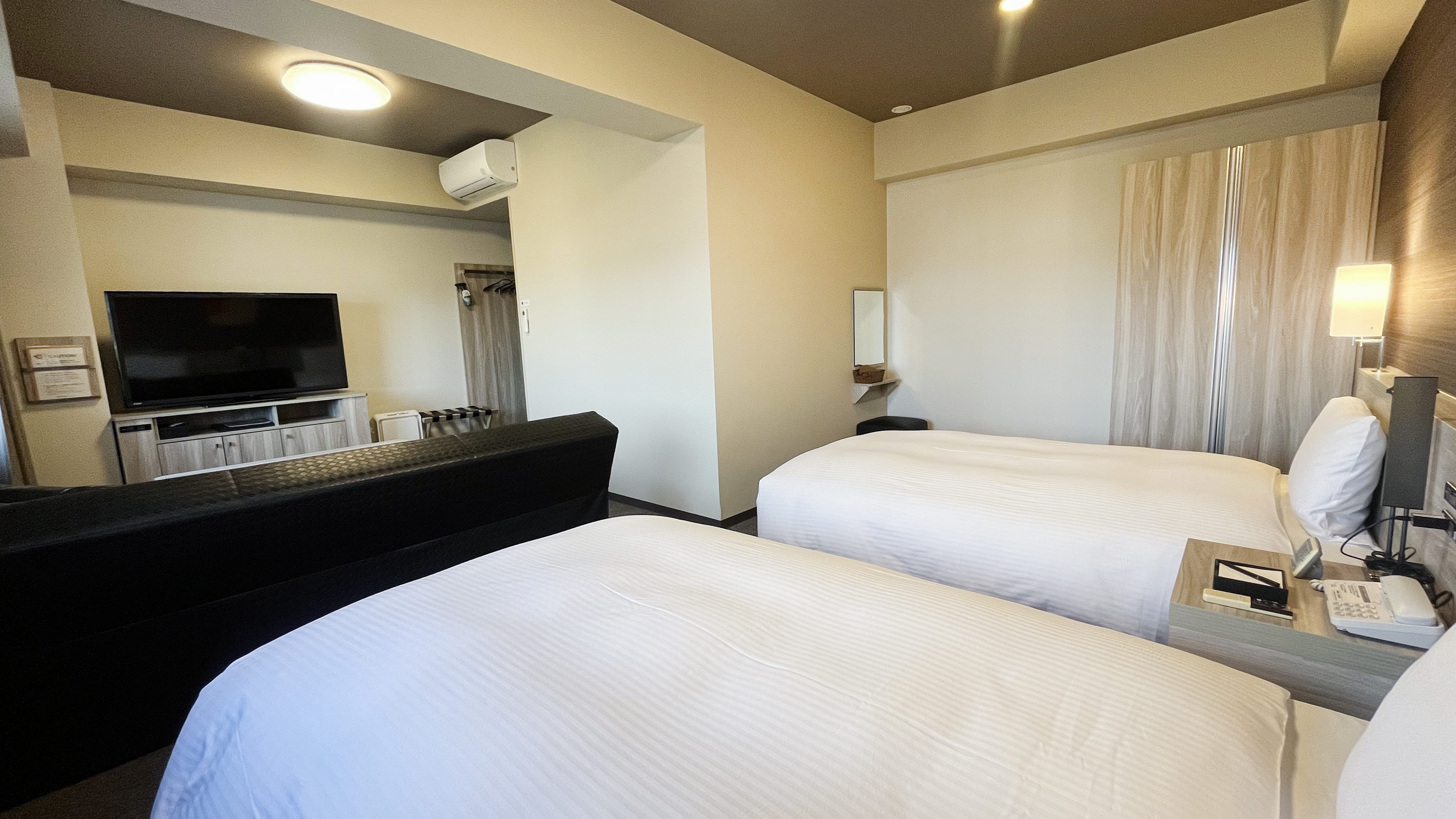 デラックスツインルーム2