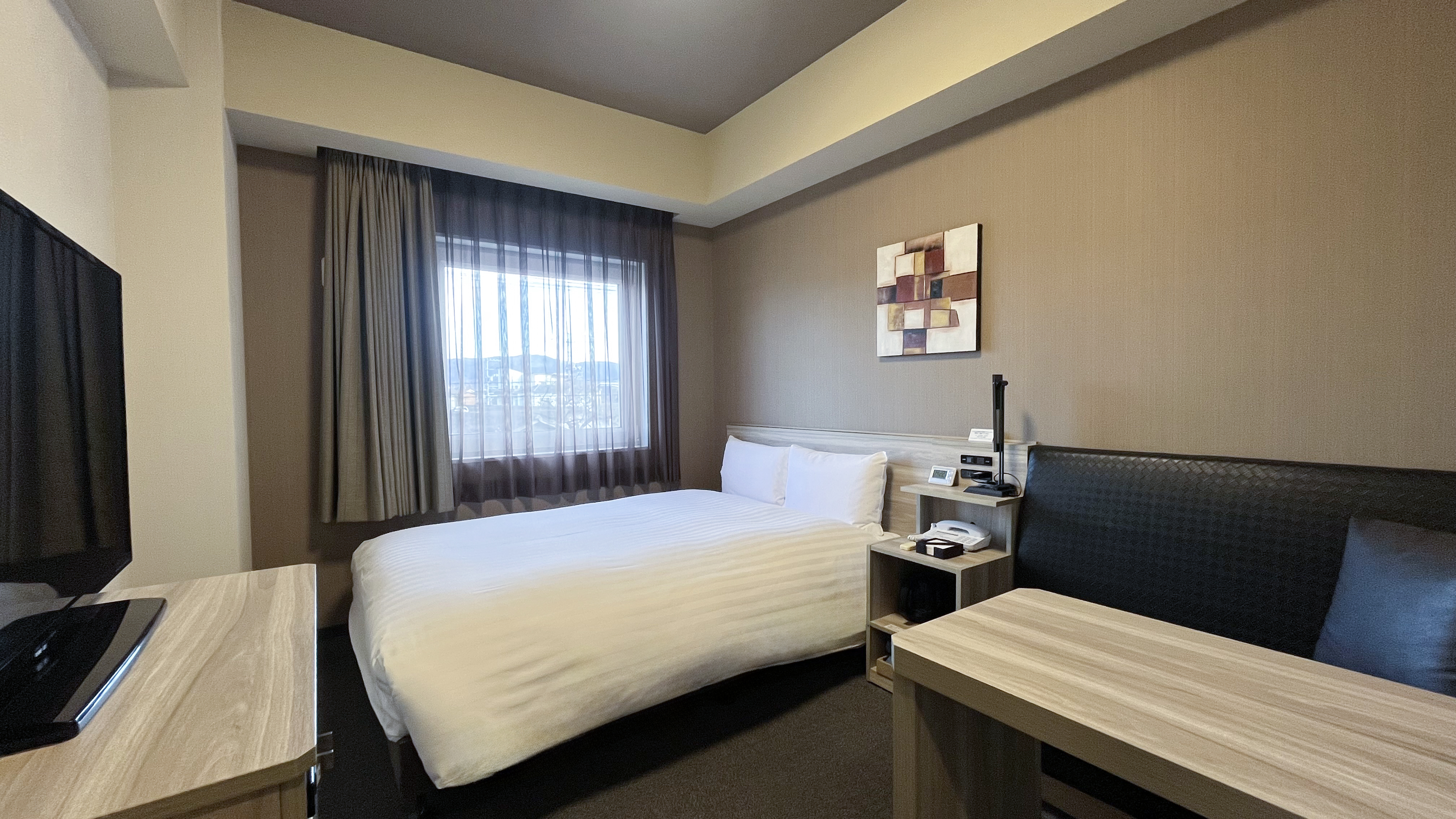 スタンダードセミダブルルーム