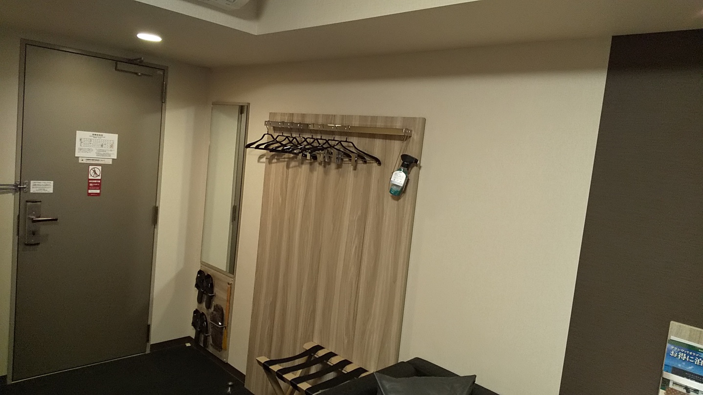 ツインルーム・ダブルルーム　ドア付近