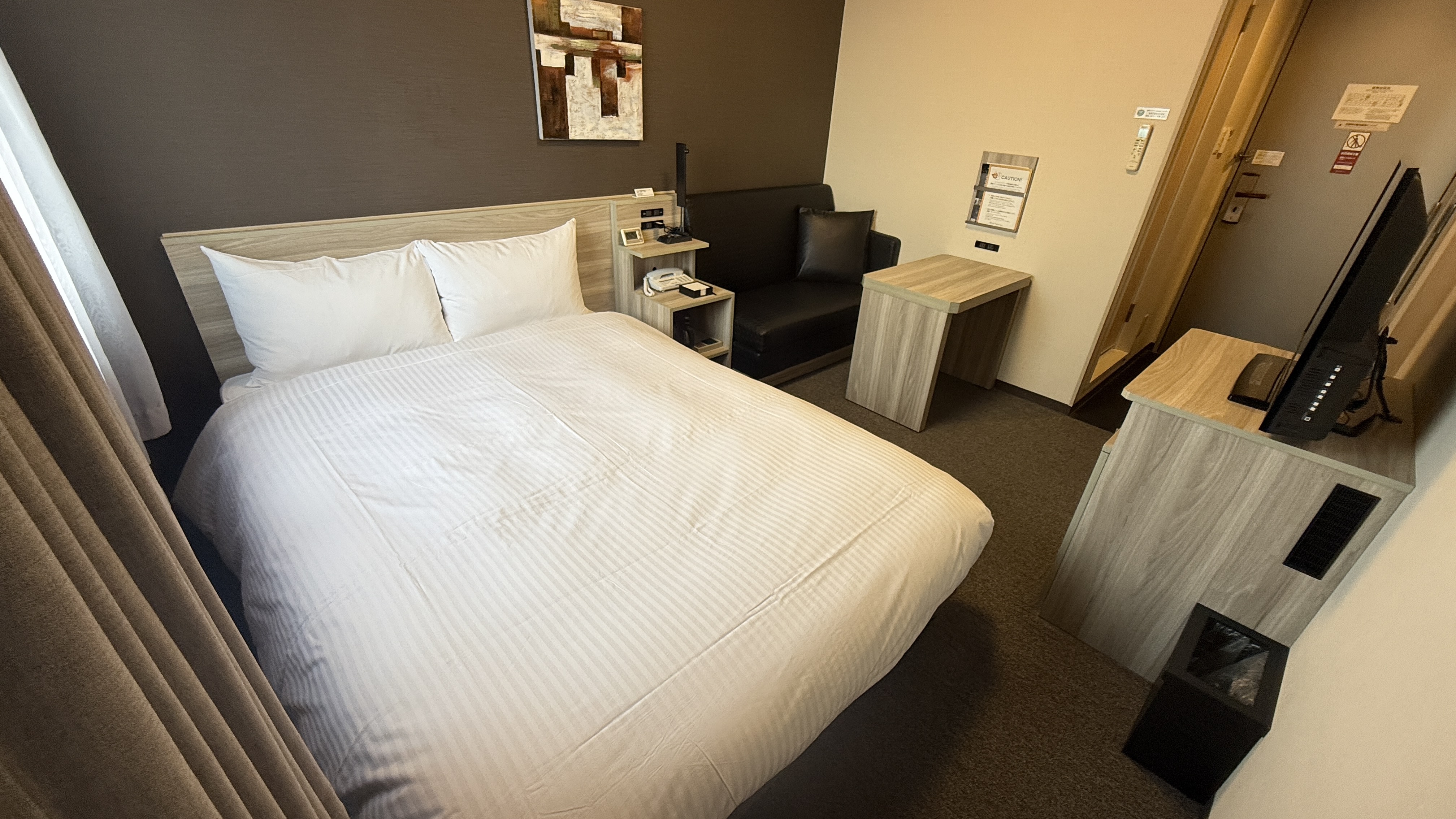 スタンダードセミダブルルーム2