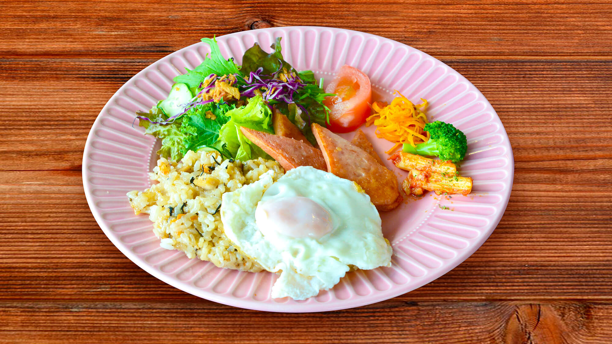 【WEB割｜朝食付き】オーシャンビューカフェ朝食付き！露天風呂付き客室の古民家風ヴィラで沖縄ステイ