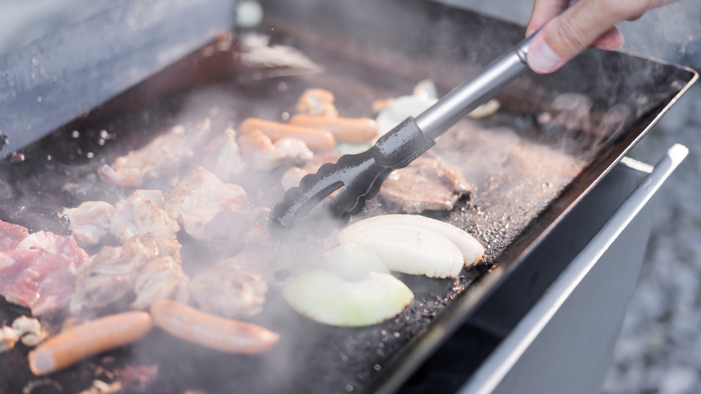 【お庭で手ぶらBBQ｜1泊2食】準備不要！プライベートな沖縄古民家風ヴィラでバーベキュー！