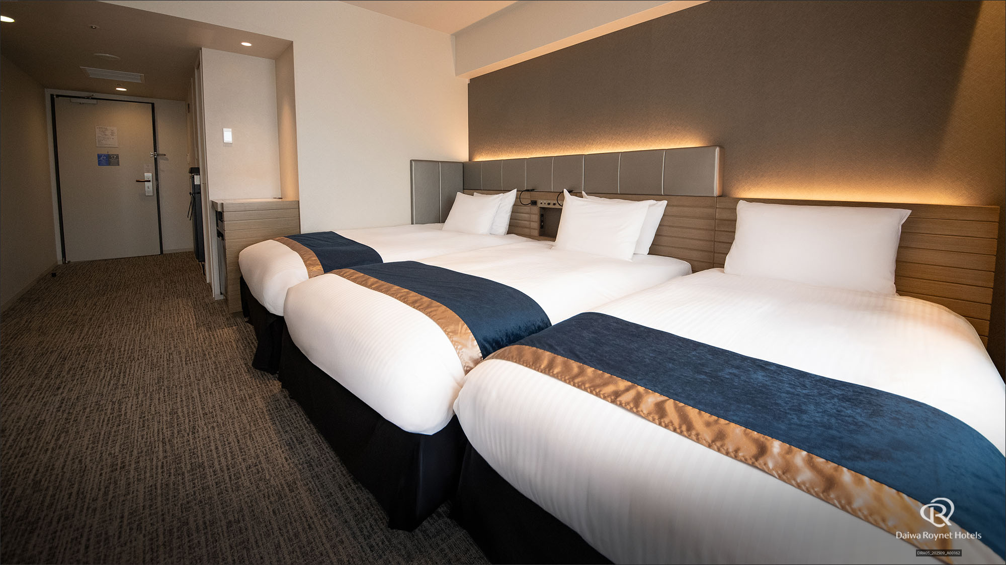 デラックスツイン CITY VIEW（27㎡）