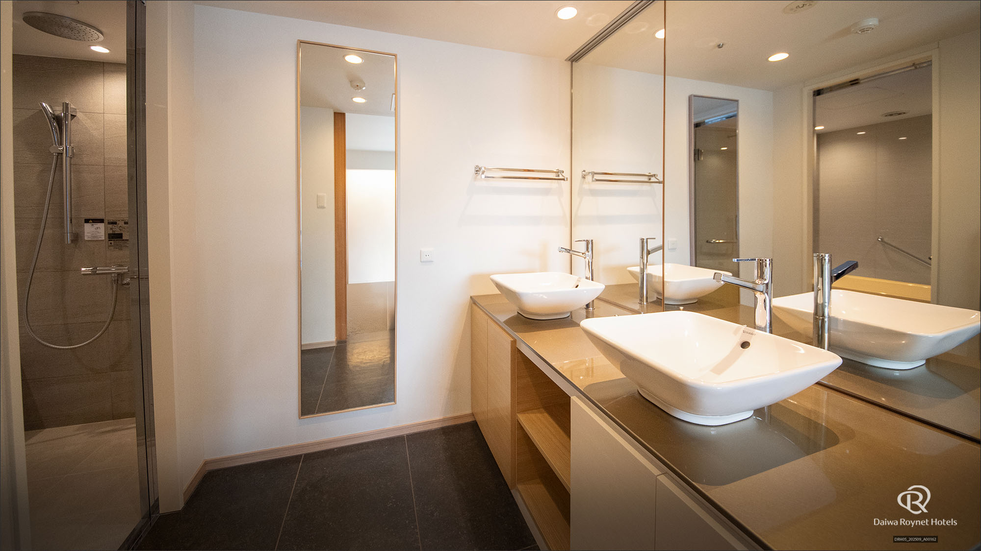 シアタールーム TRAIN VIEW（48㎡）