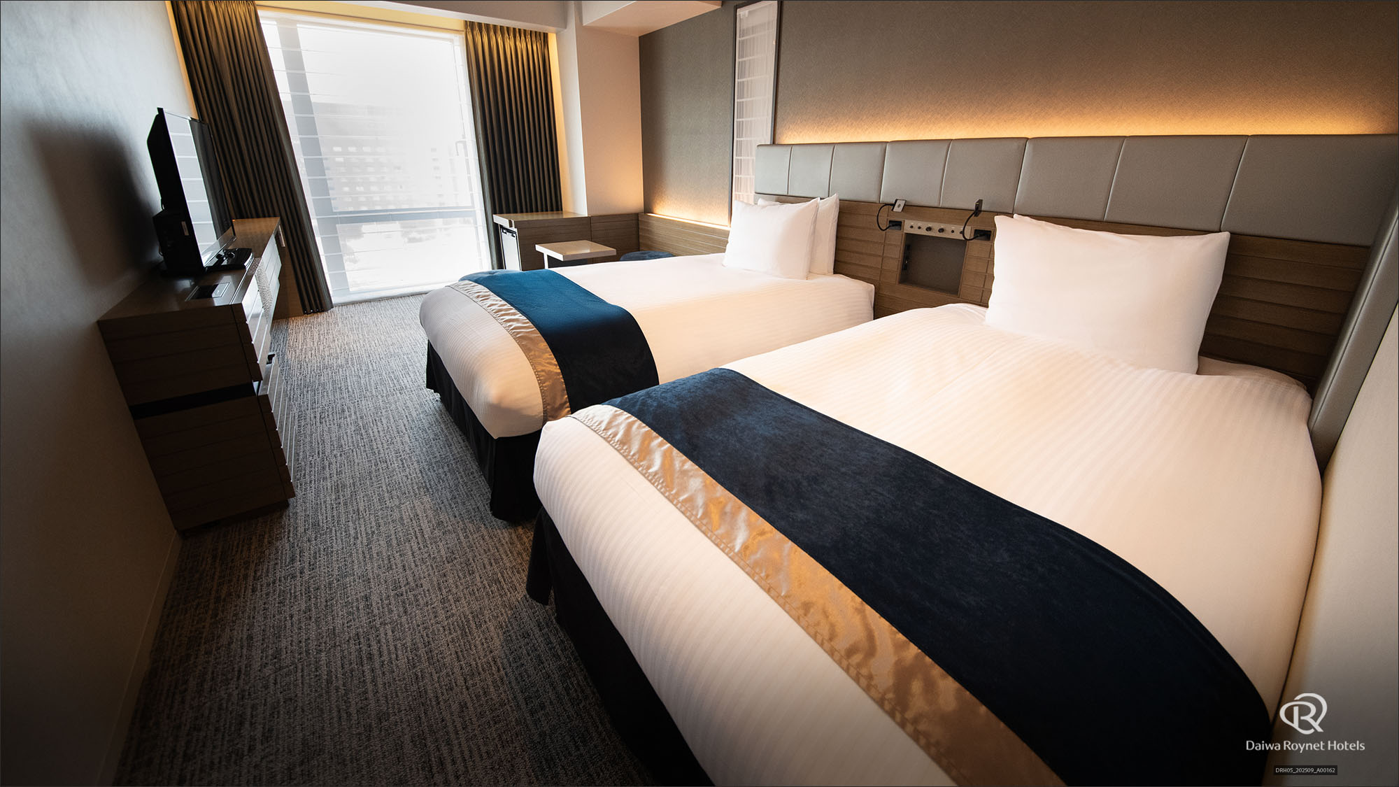 デラックスツイン TRAIN VIEW（27㎡）