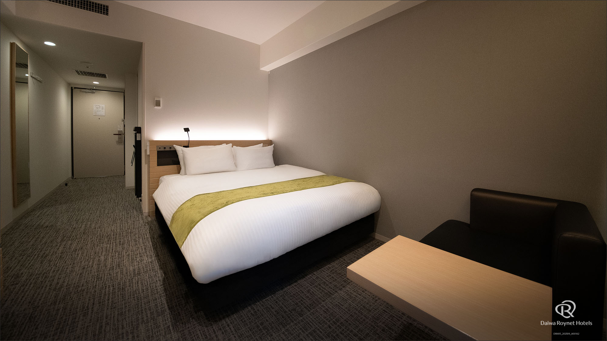 プレミアダブル TRAIN VIEW（23㎡）