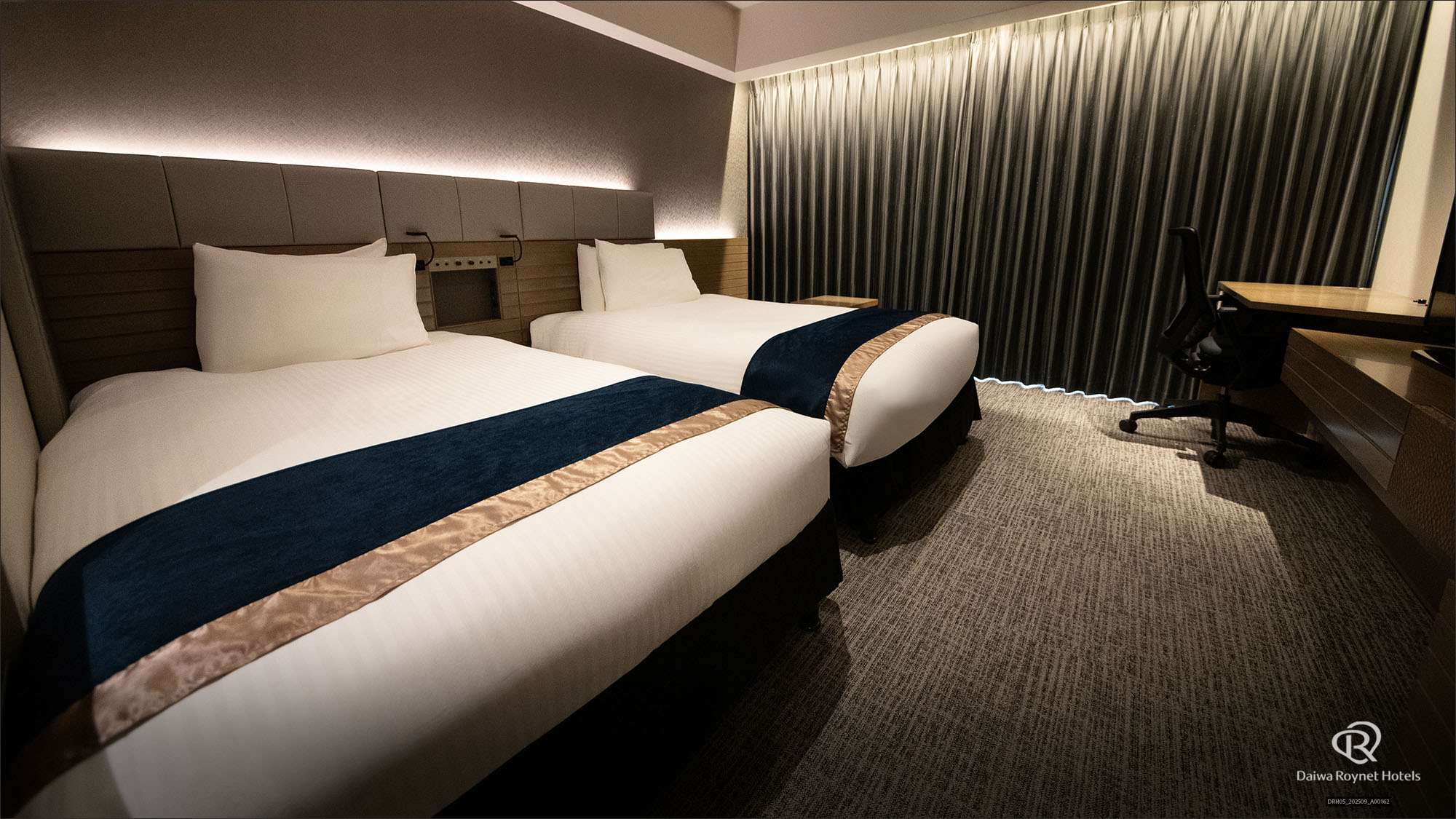 デラックスツイン CITY VIEW（27㎡）