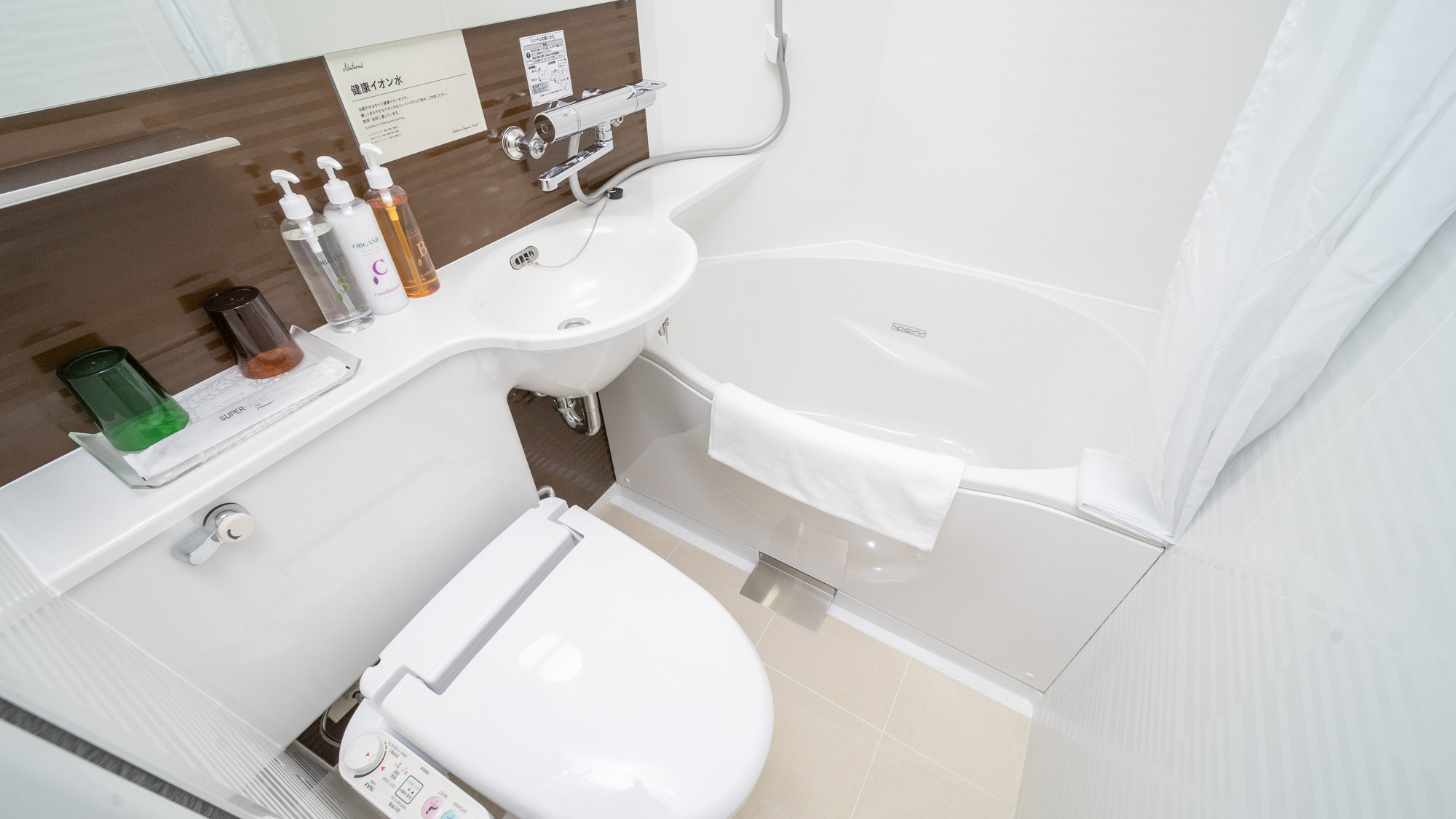 全室にユニットバス完備