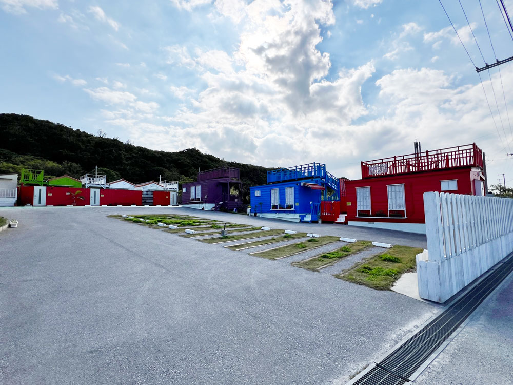 大型駐車場有り