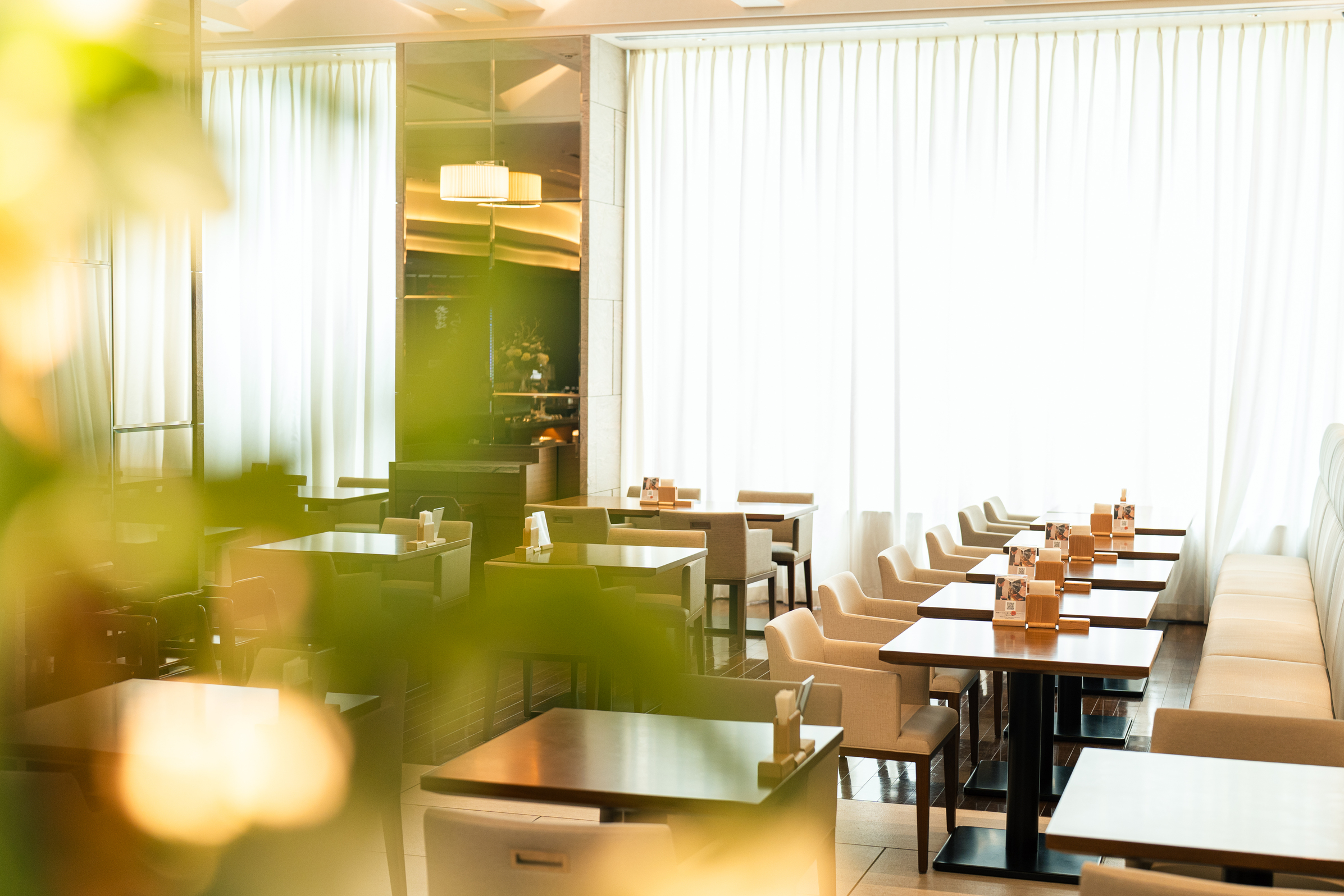 ■レストラン　カフェ コントレイル