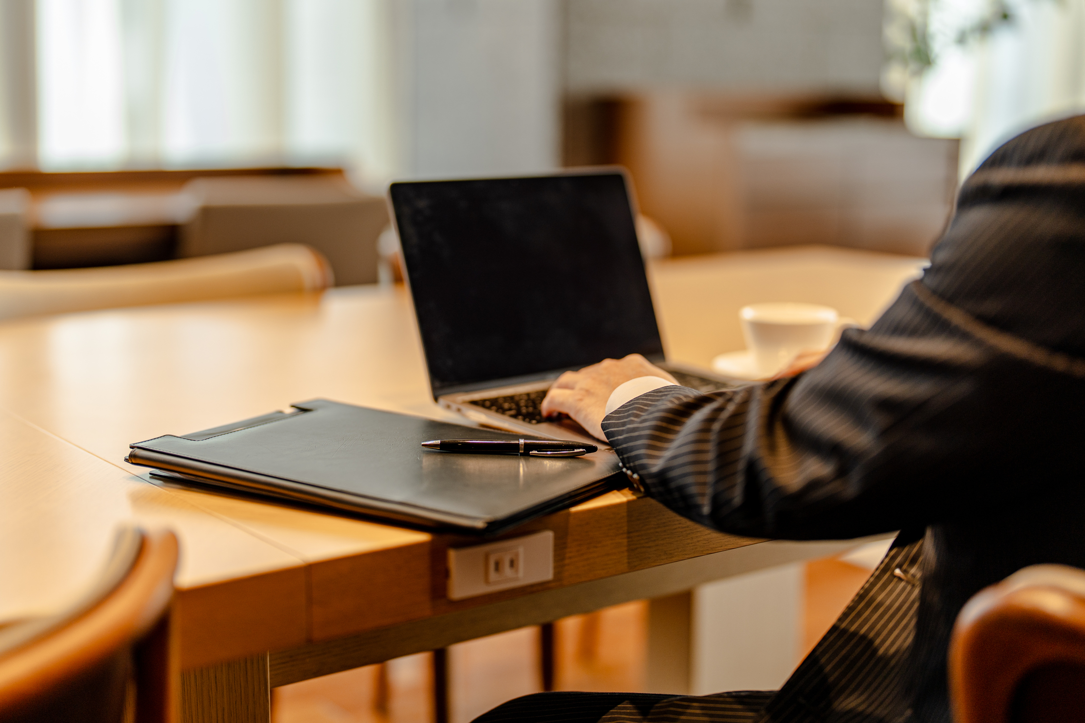 ■ビジネスラウンジ