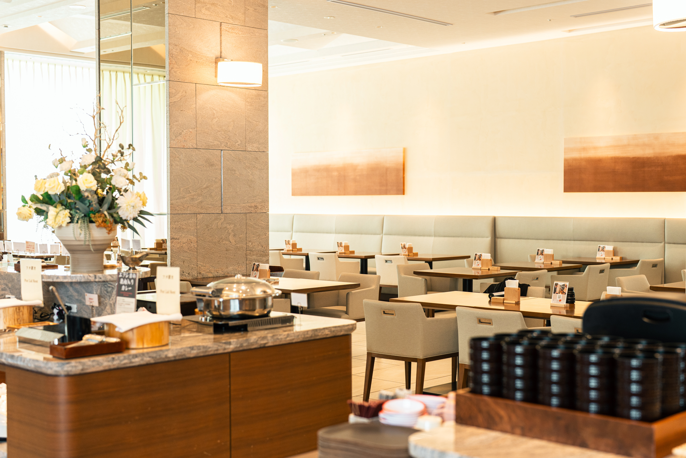 ■レストラン　カフェ コントレイル