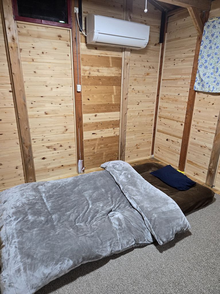 ログハウスひのき 室内