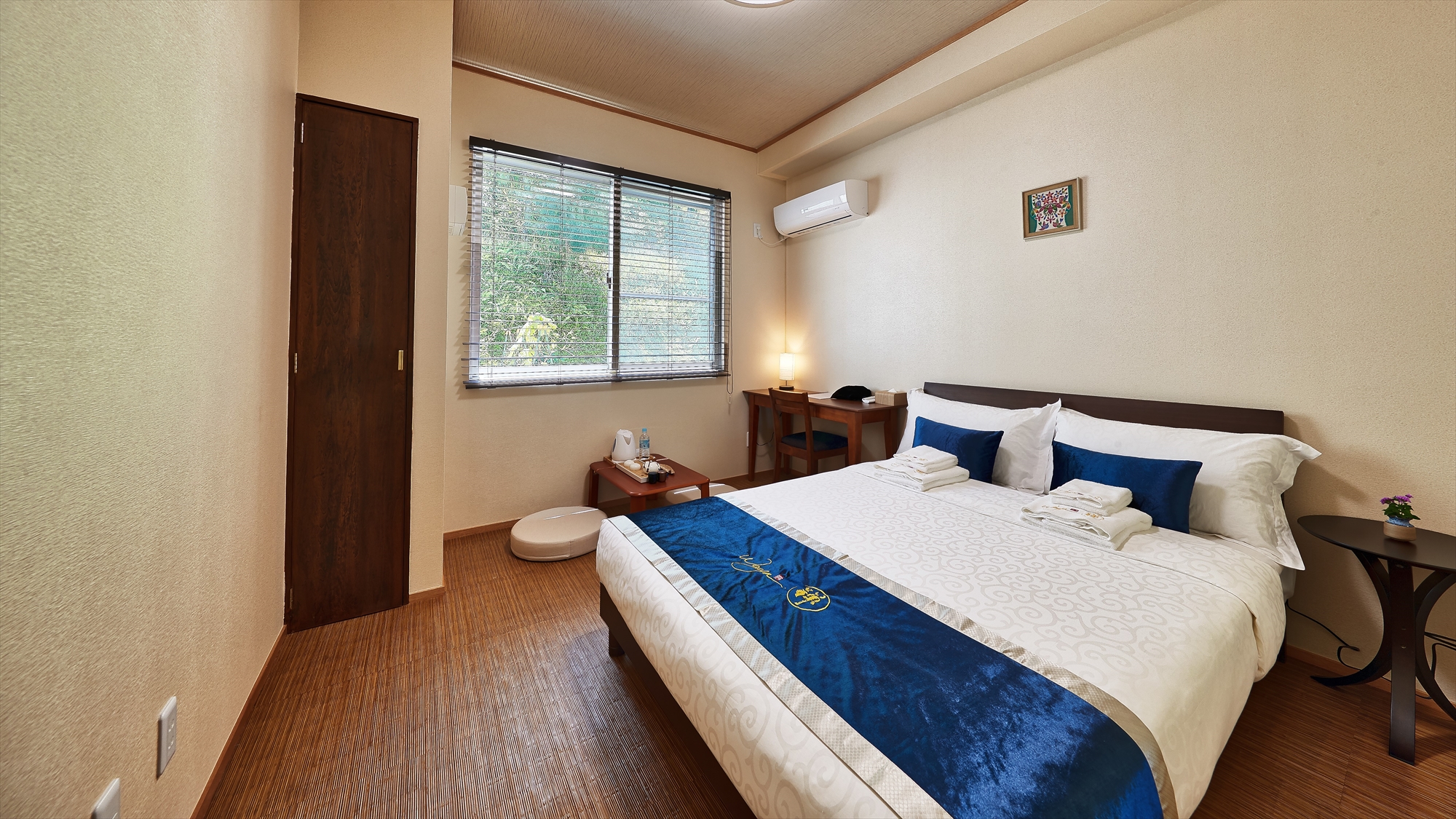 洋室　ダブルルーム