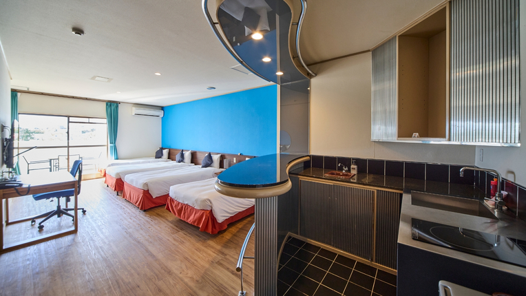 デラックスフォース 40平米超の広々ルーム（4名まで)