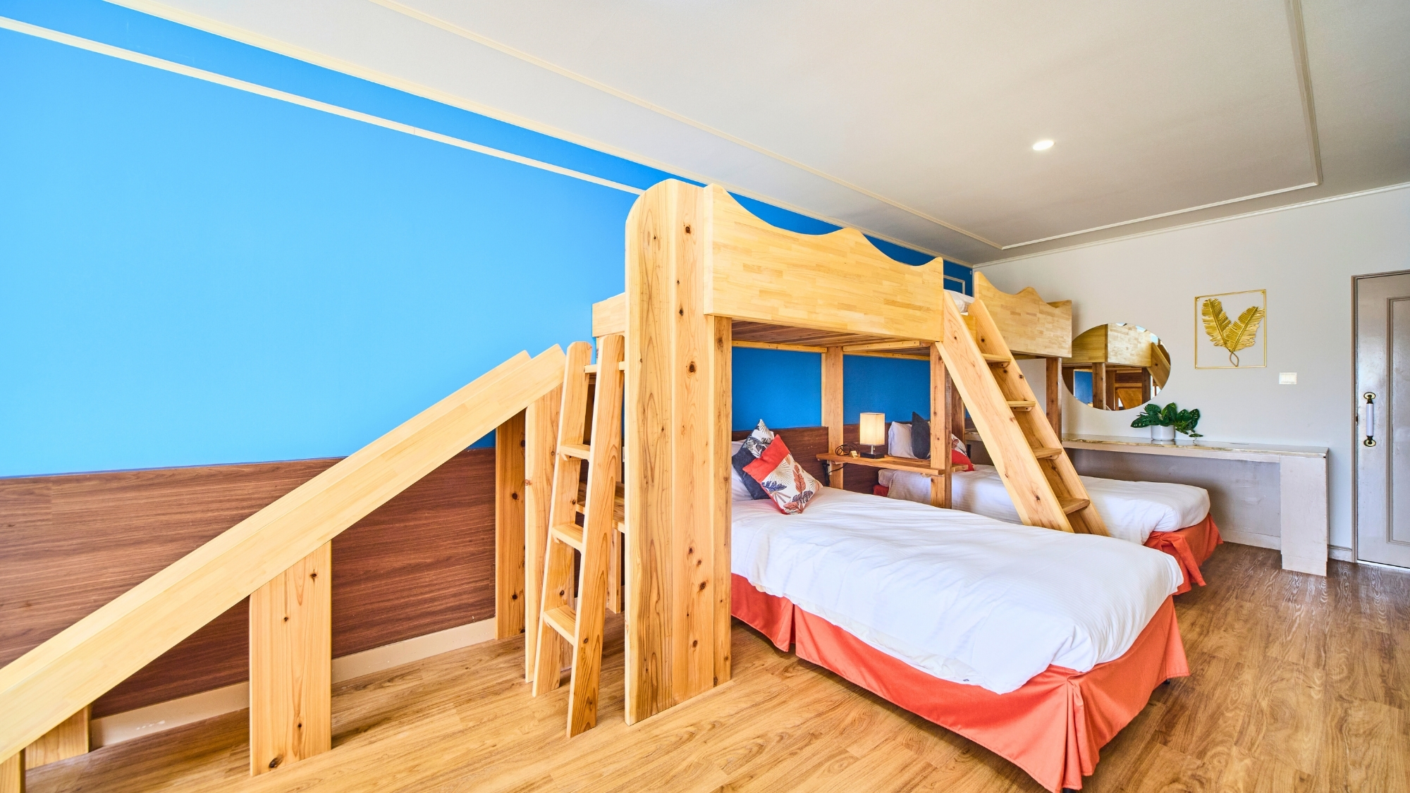 滑り台付きファミリールーム