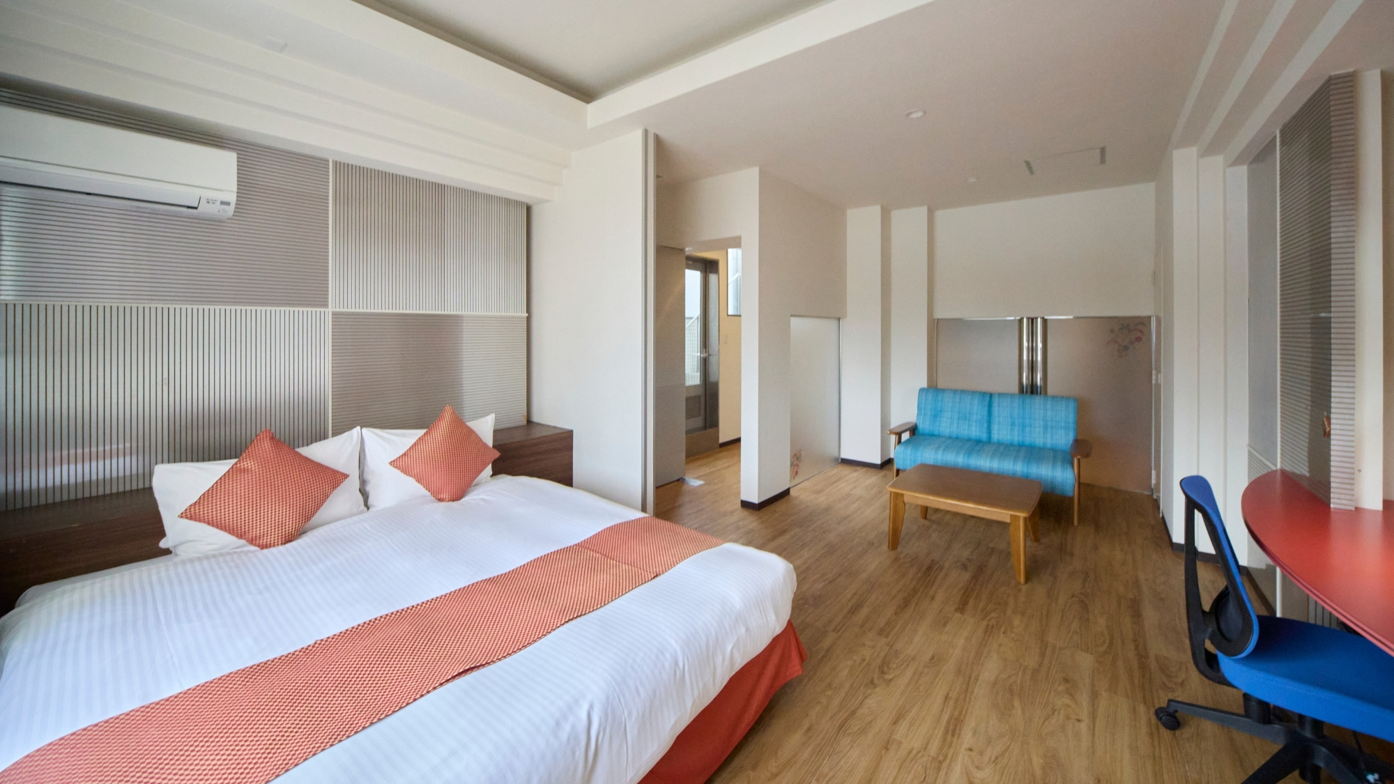 開放感あるベッドルーム