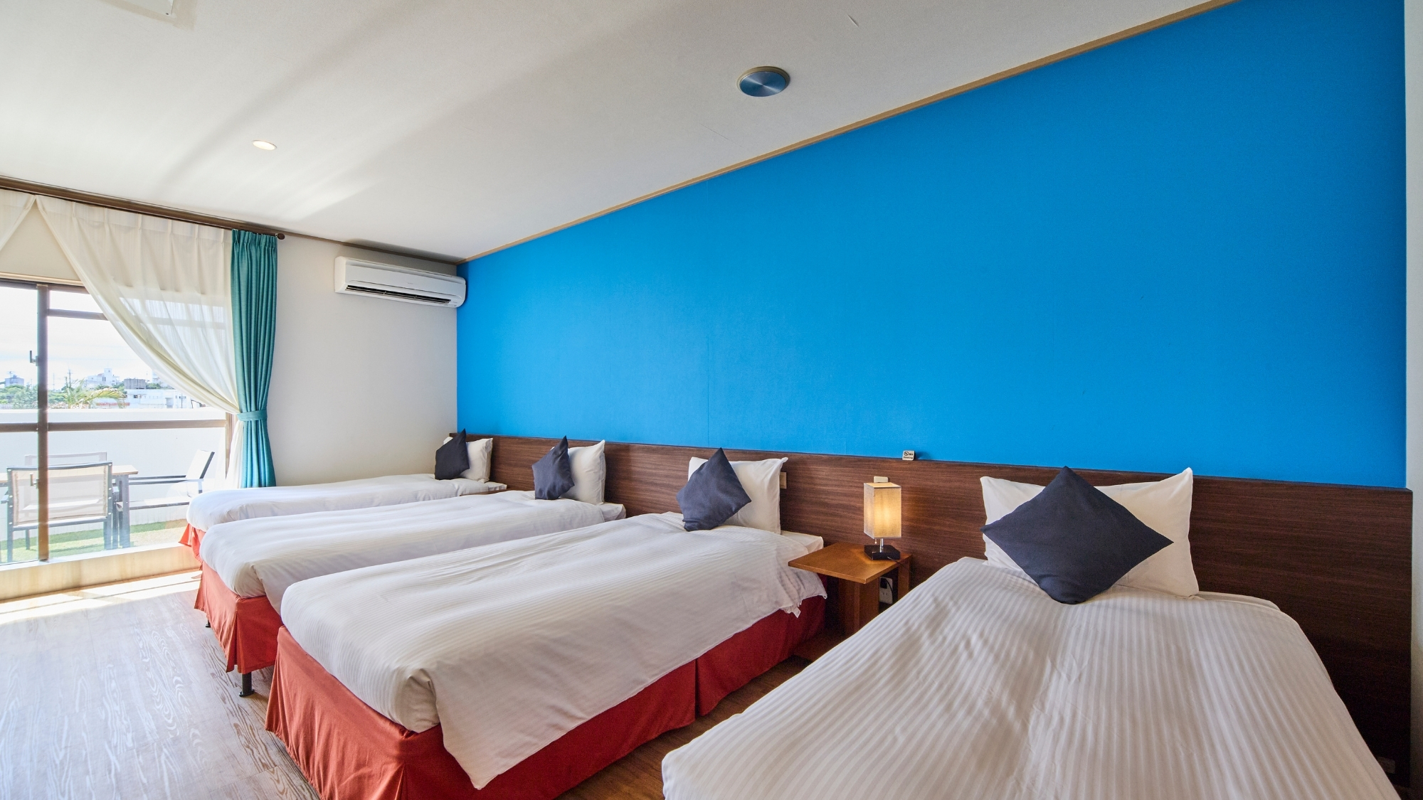 デラックスルーム