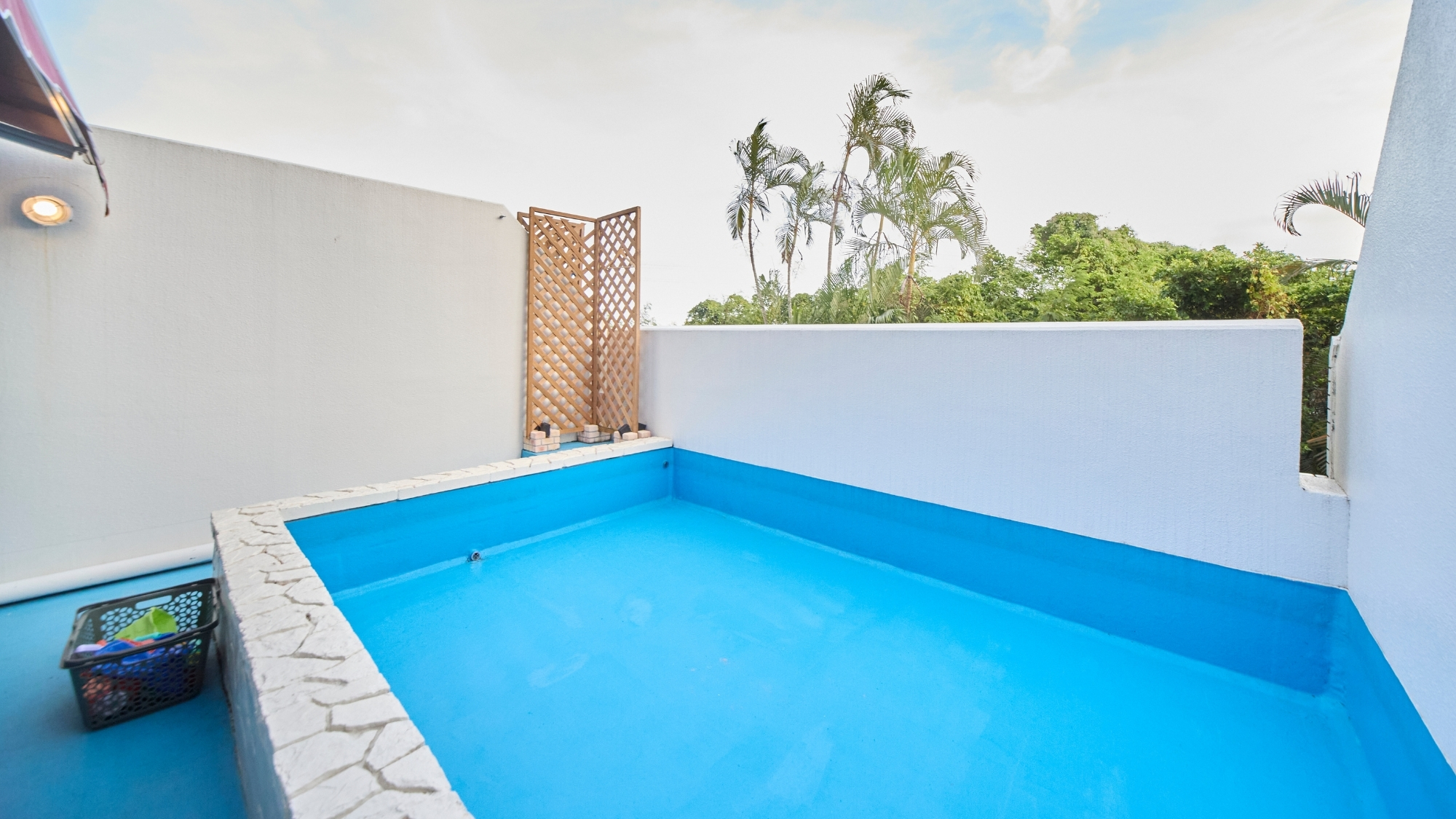 プールテラススイート