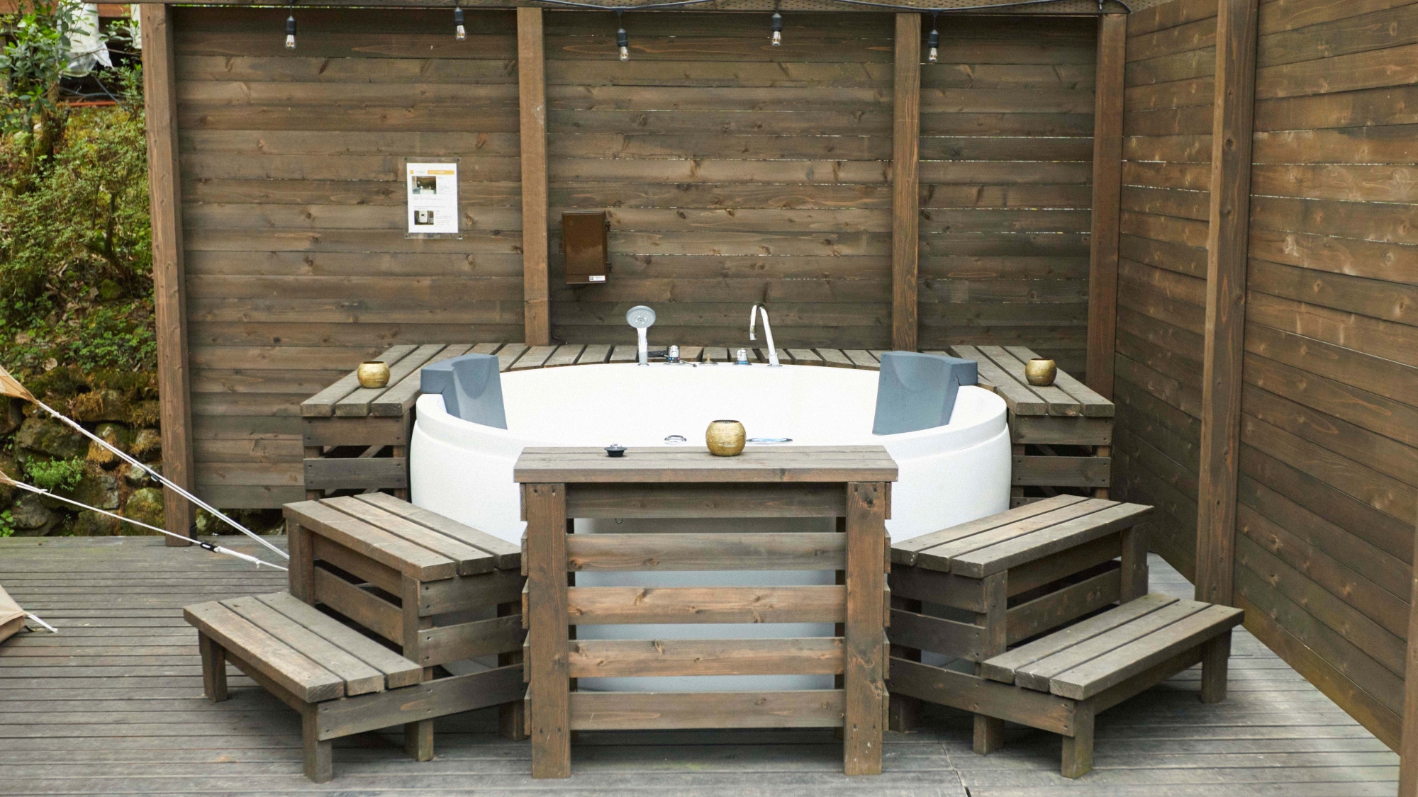 *【SITE_B／ジャグジー】自然と調和するバスタブで心を解き放つ。