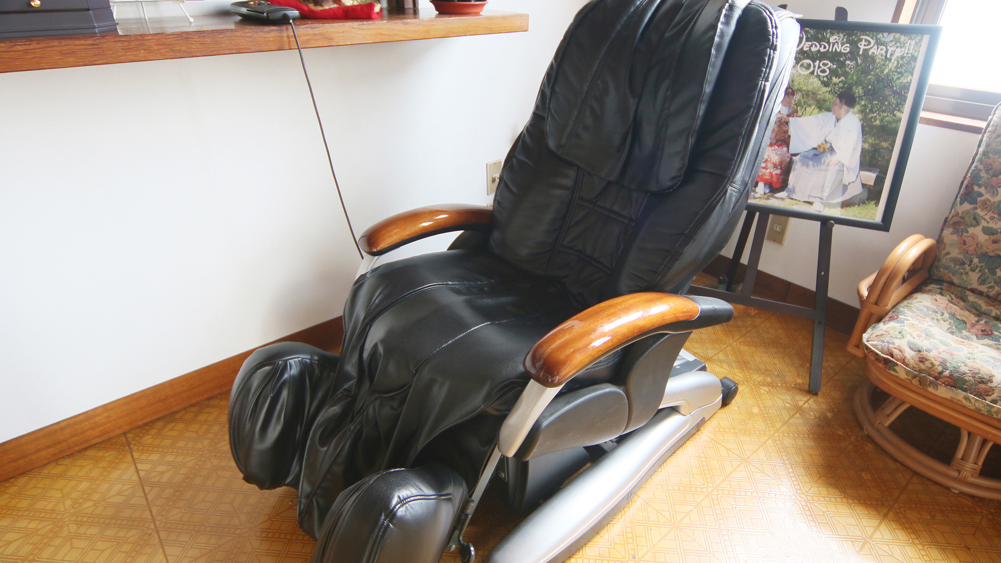 ご好評のマッサージチェアです。*
