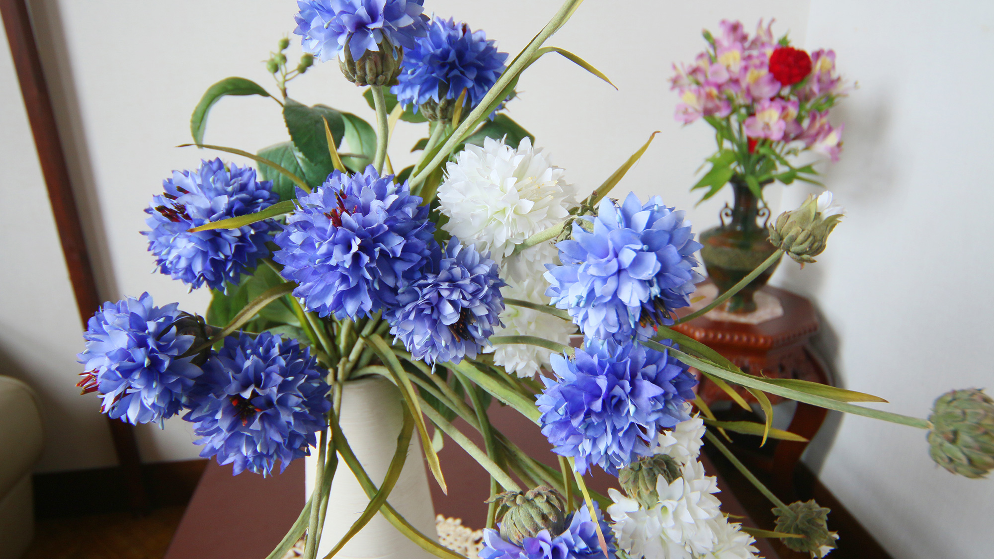 ロビーを華やかに彩ります♪*