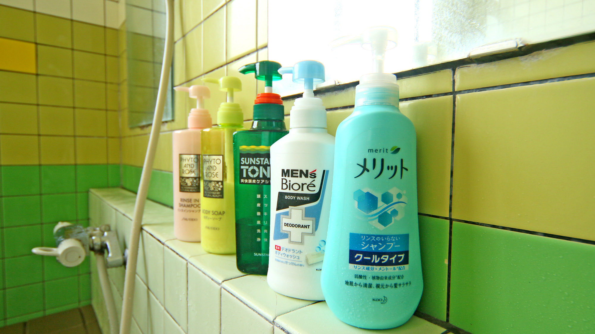 シャンプーやリンスなどご用意がございます♪もちろんお持ち込みもどうぞ。*