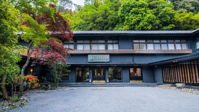 【夕朝食付】旬の食材をふんだんに使用する季節の懐石プラン