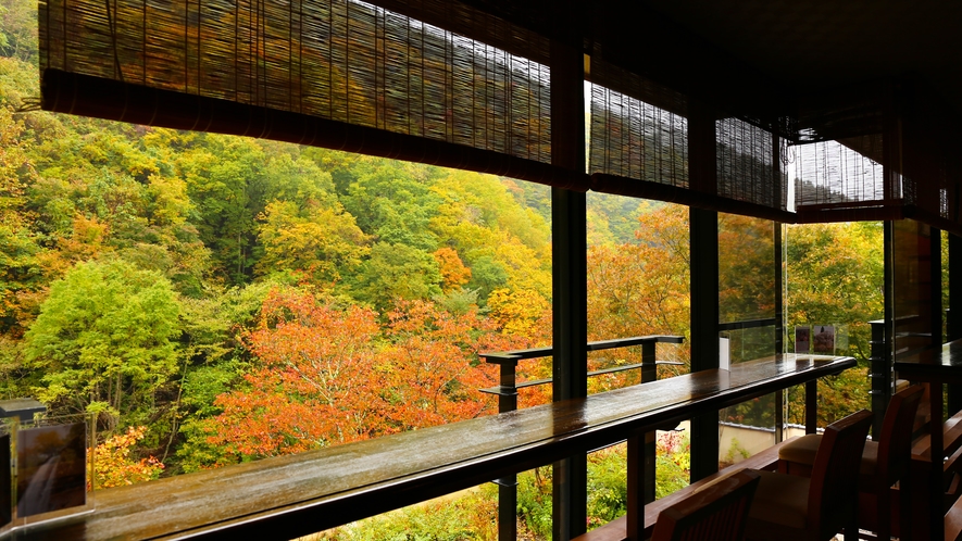 ■月見台　松川渓谷の紅葉