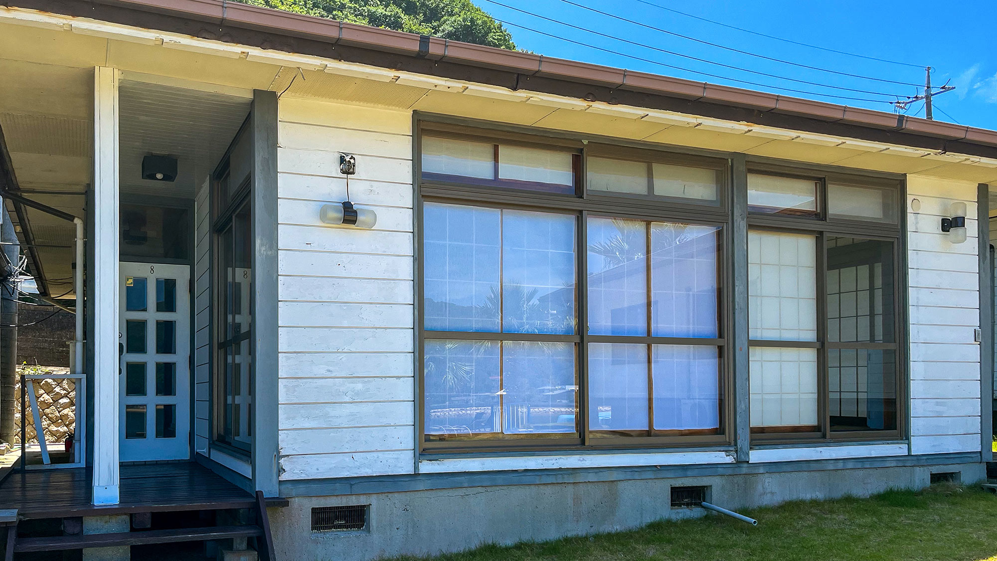 ・【8号和室】リビングの窓を開ければ、潮風感じるリゾートステイ