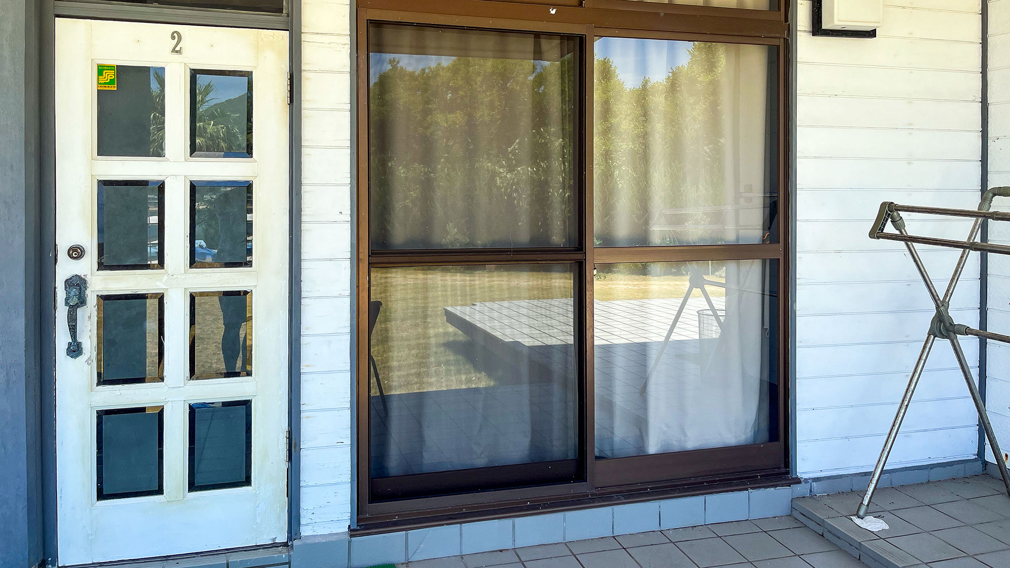 ・【2号和洋室】長期滞在に最適！独立玄関と広々物干しで快適ステイ