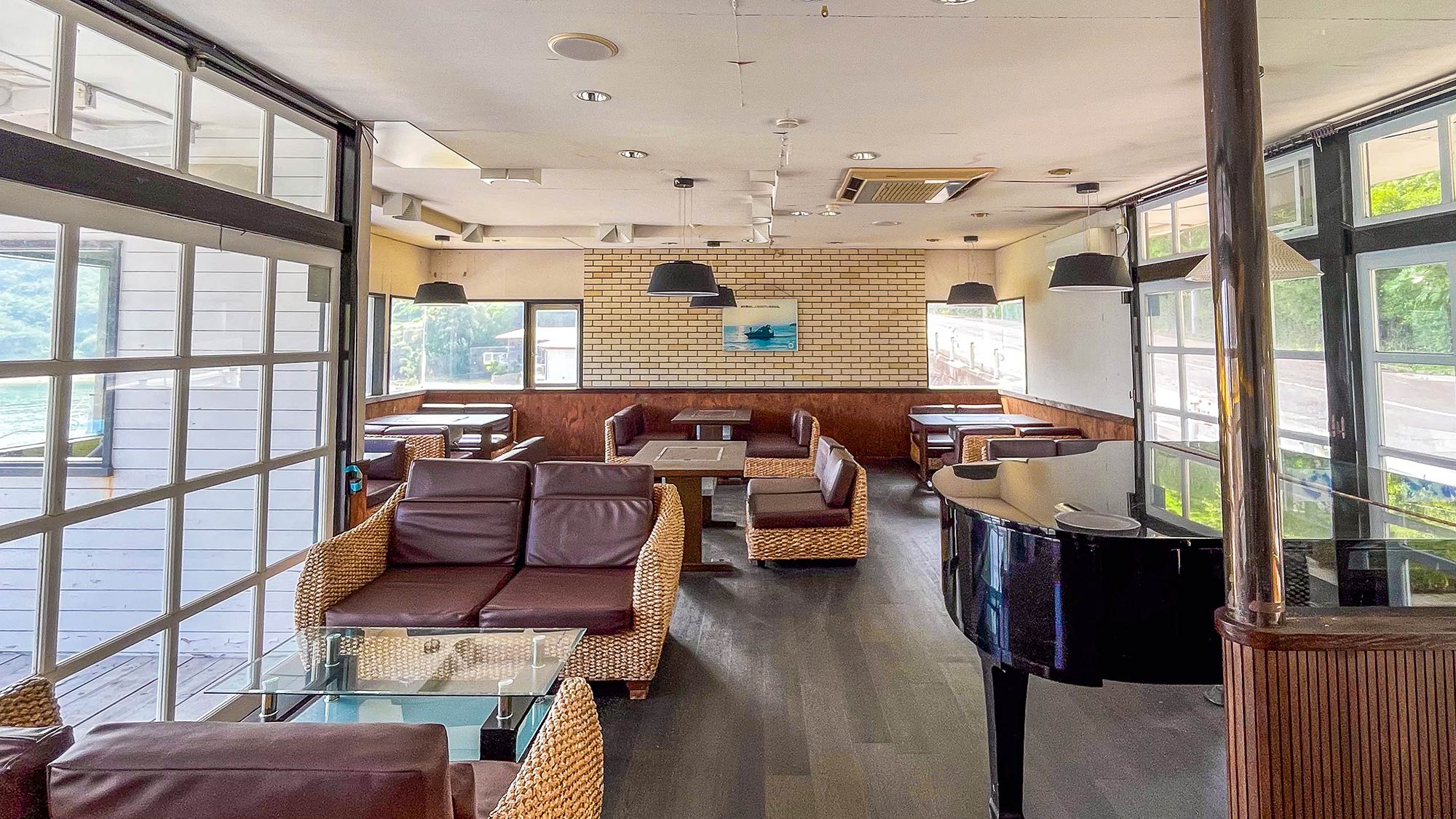 ・【2階スペース】ゆったりソファでリラックス。大人数でも快適なフリースペース