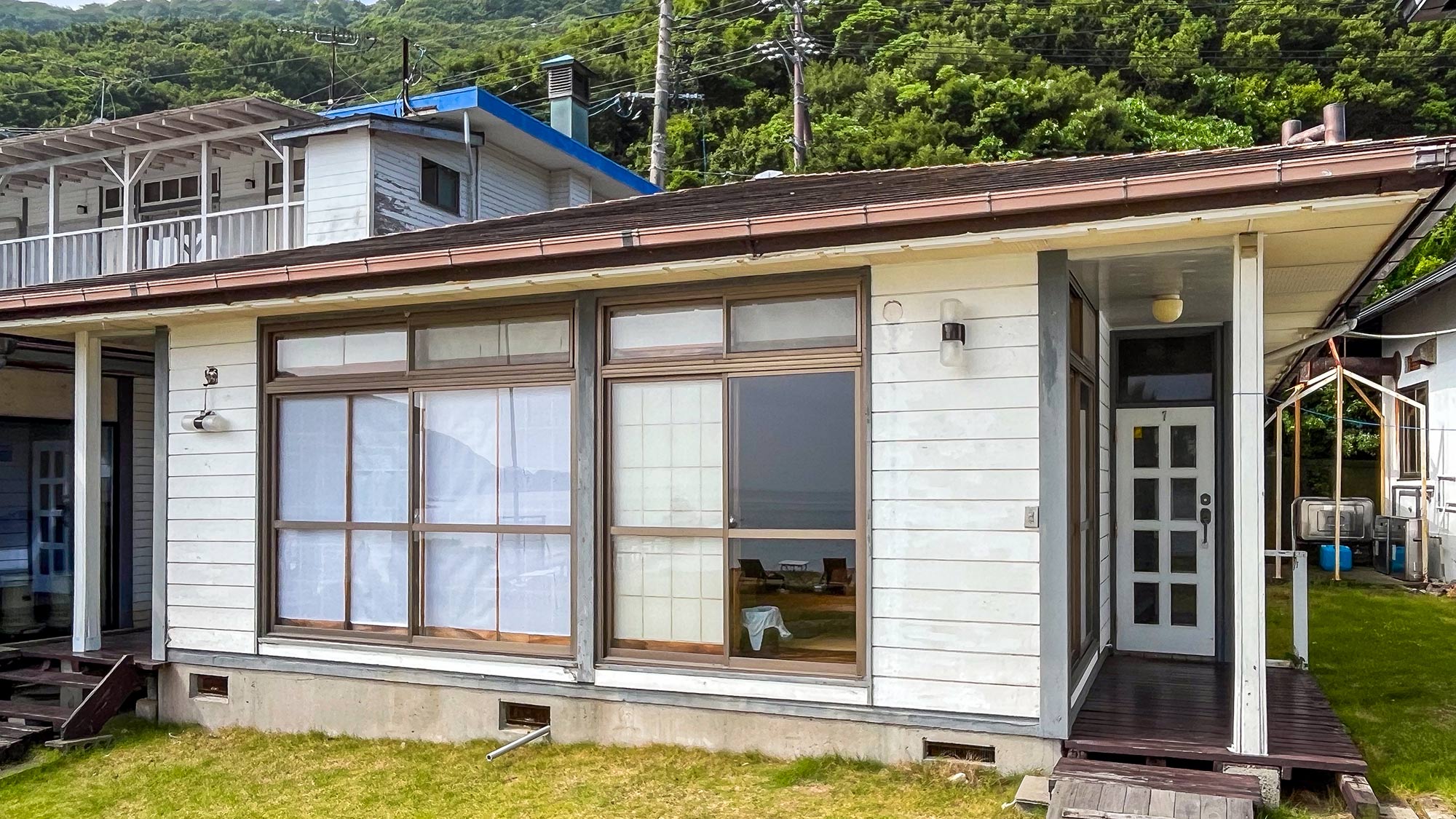 ・【7号和室】広々二間続きの和室で、家族や友人と過ごす贅沢な時間。