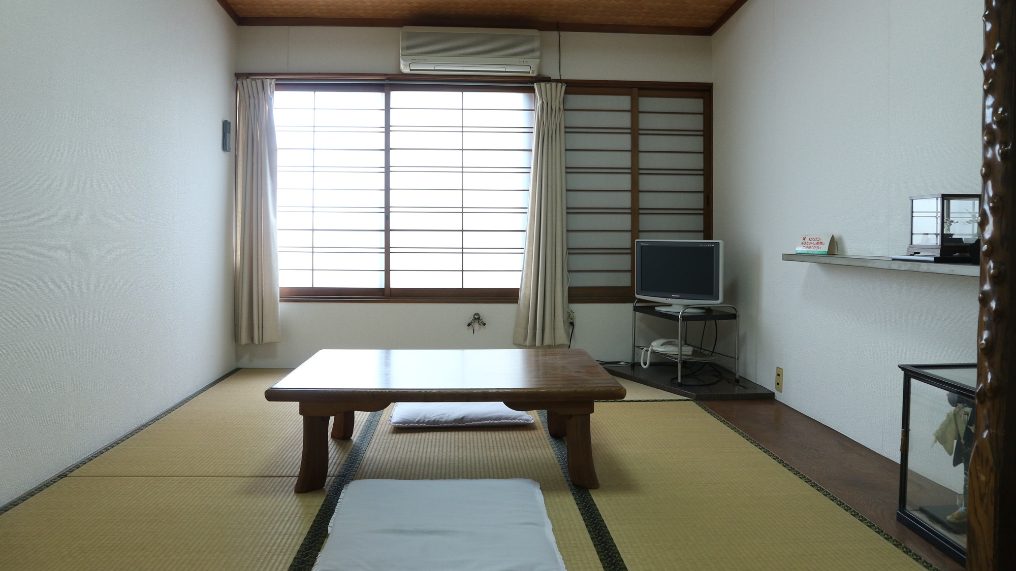 *【客室一例】2階客室「竹」（和室9畳）