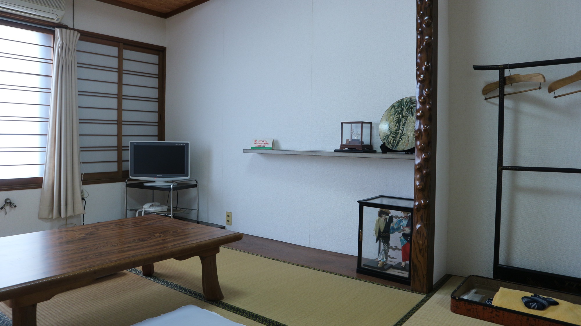 *【客室一例】2階客室「竹」（和室9畳）