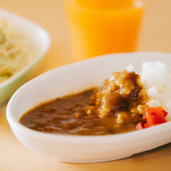 セレクトホテルズグループ特製カレーを宿泊者限定で1杯無料でサービス